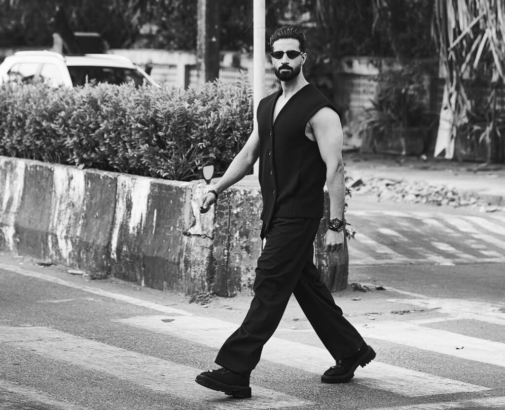 Bhuvan Arora actor