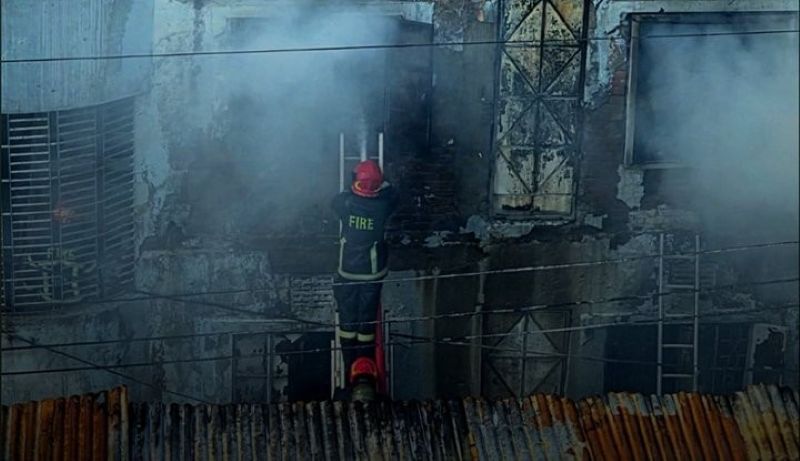 Bangladesh garments factory fire leaves 16 dead
