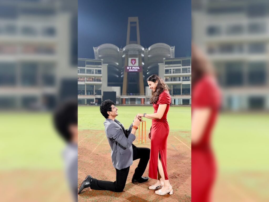 Palash Muchhal proposing to Smriti Mandhana