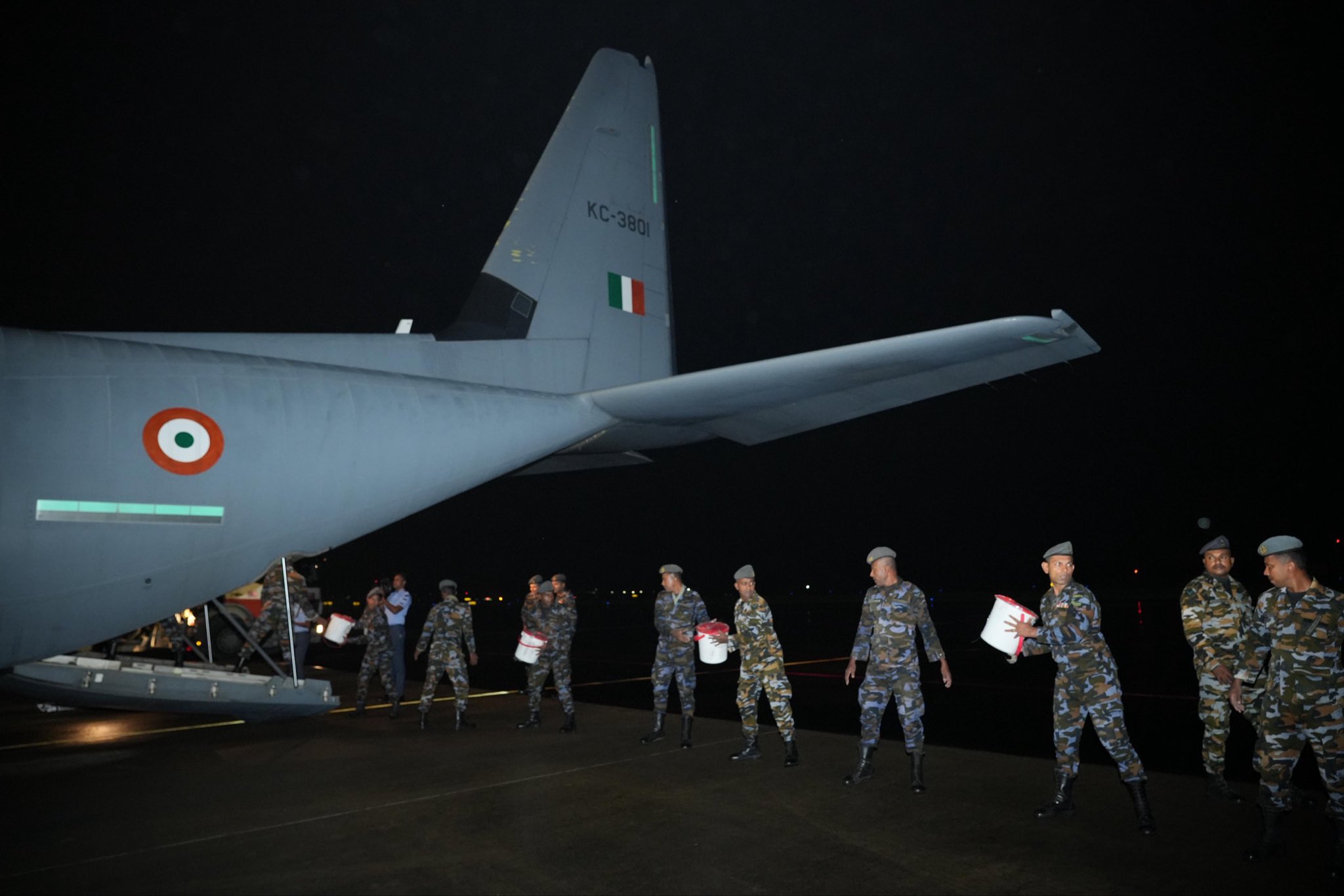 India delivers 53 tons of emergency aid to flood-ravaged Sri Lanka under Operation Sagar Bandhu  