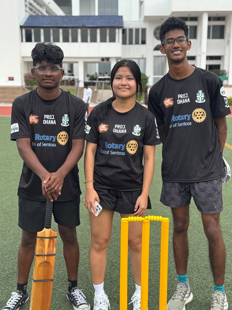 Students of the organising team (from left to right): Cindmyan Pirathap, Reyko Toh and Dhiran Dev